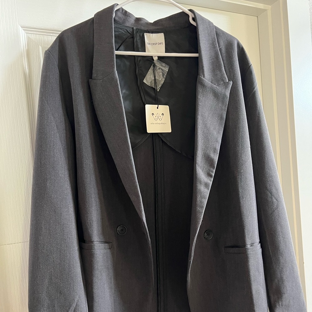 Six Crips Days oversized blazer